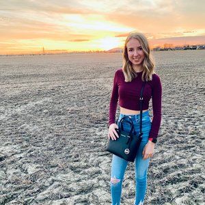 Meet your Posher, Allison